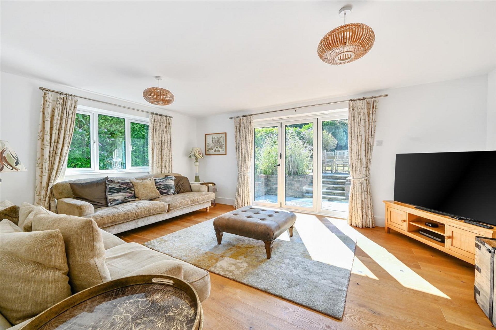 House Pett Level Road in Rother
