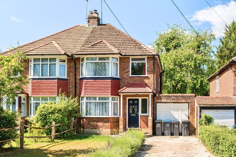 House Caterham Drive in Greater London