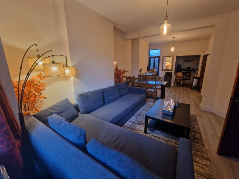 Room Leighton Road in Greater London