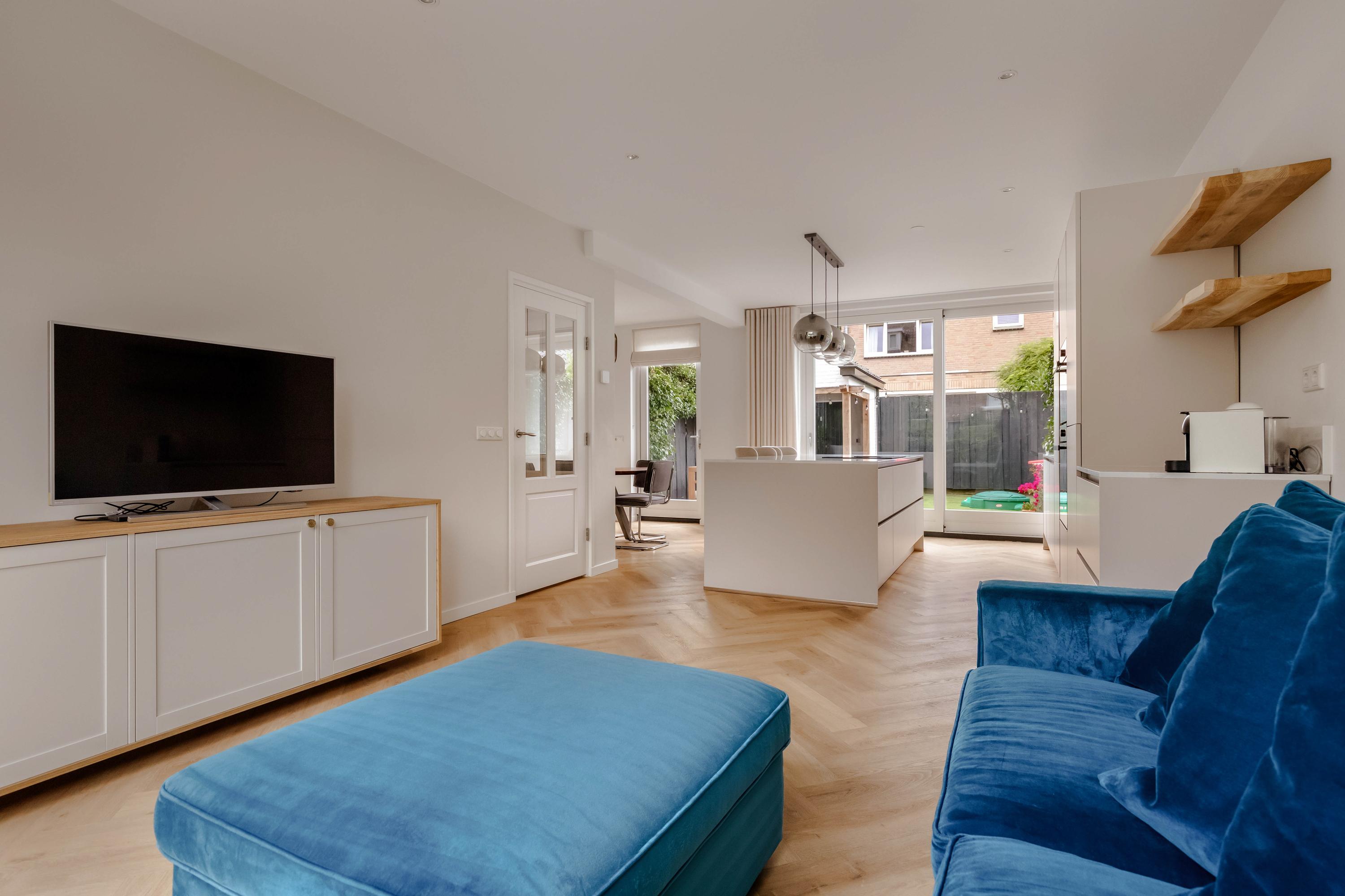 Tussenwoning te huur: Henk Oostveenstraat 8, Abcoude