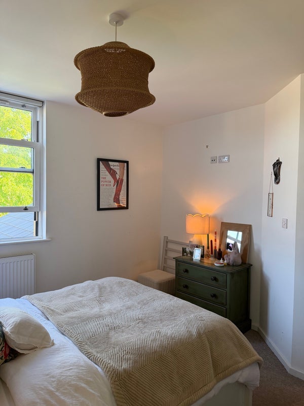 Flat Reighton Road in Greater London