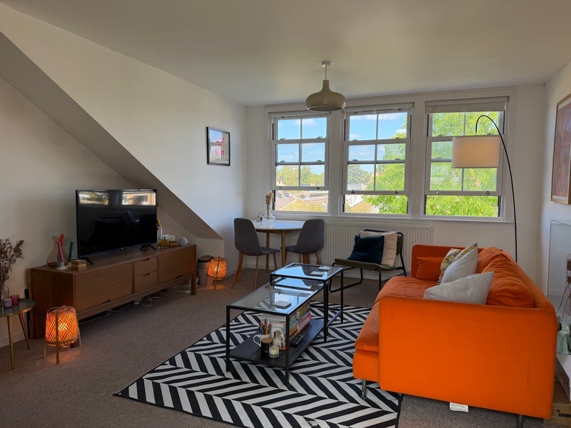 Flat Reighton Road in Greater London