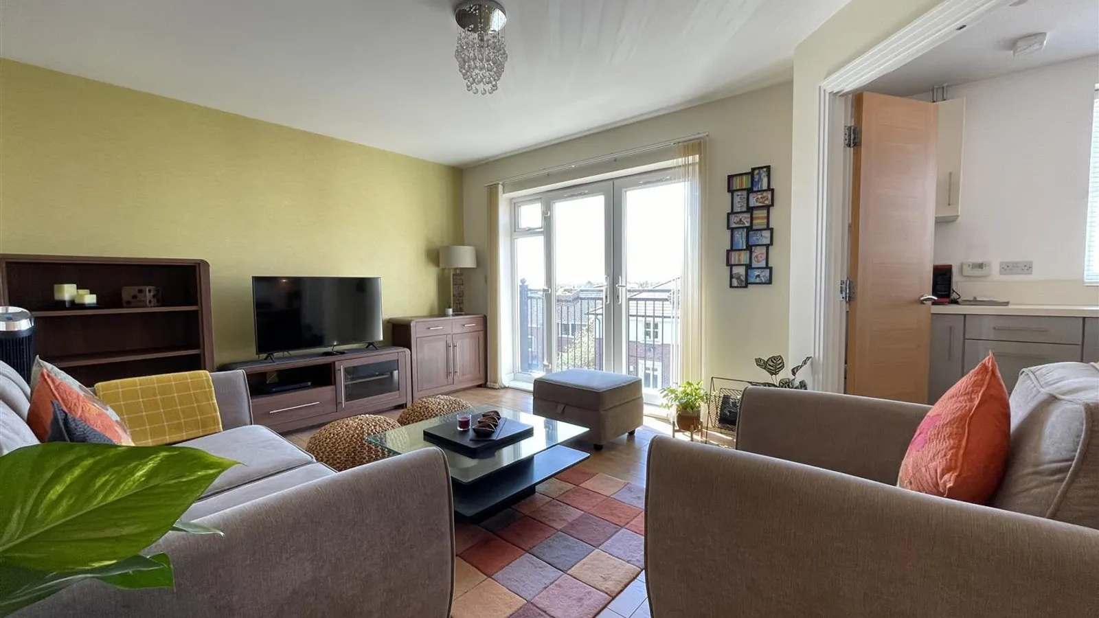 Flat Kenmare Close in Greater London