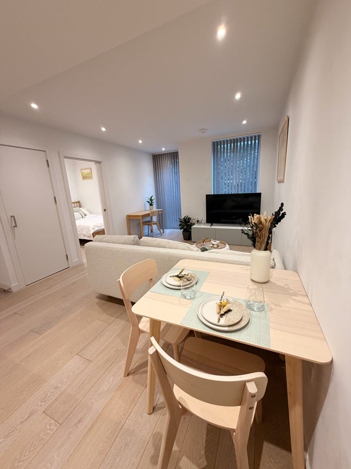 Flat Albion Place in Greater London