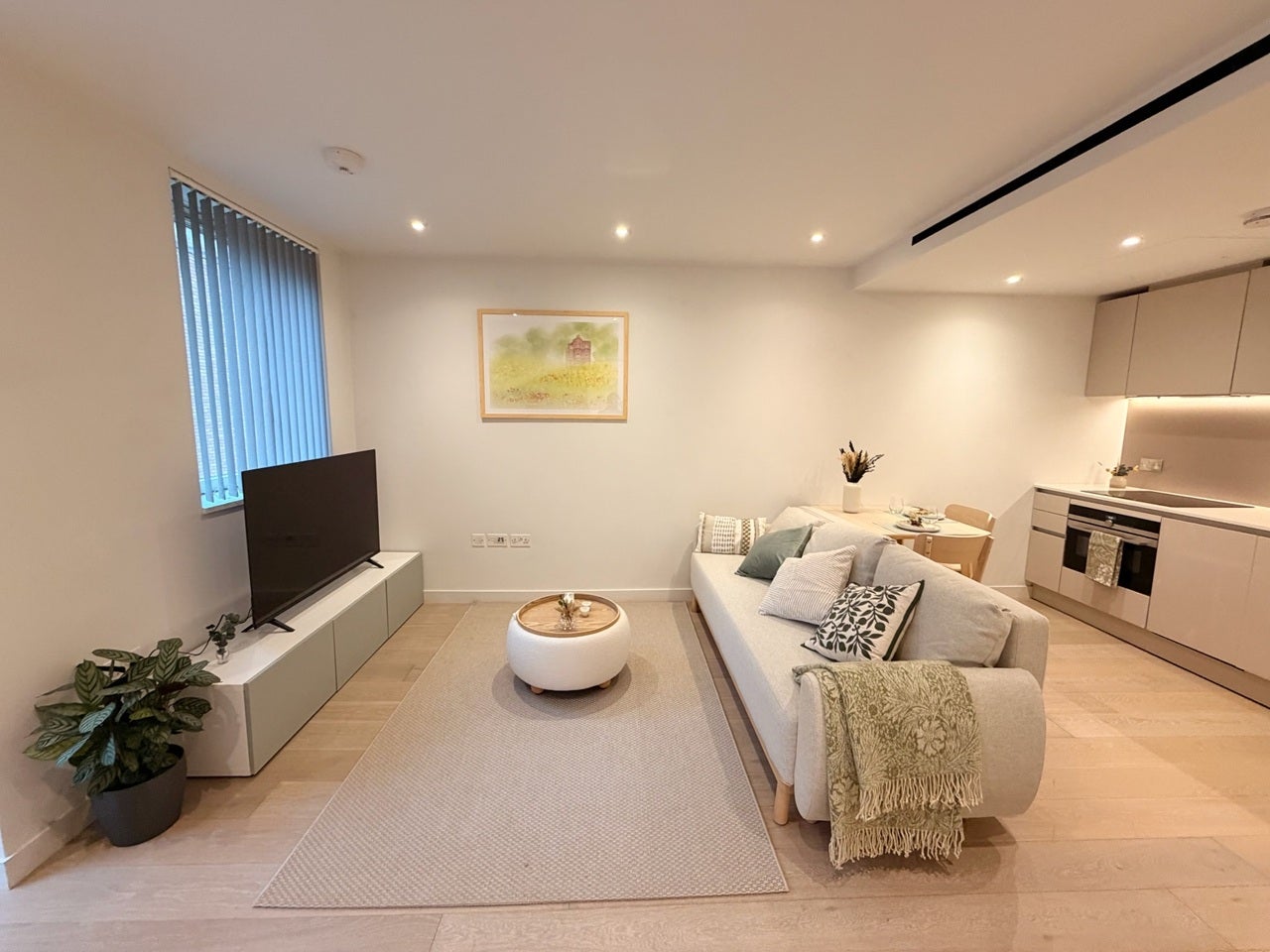 Flat Albion Place in Greater London