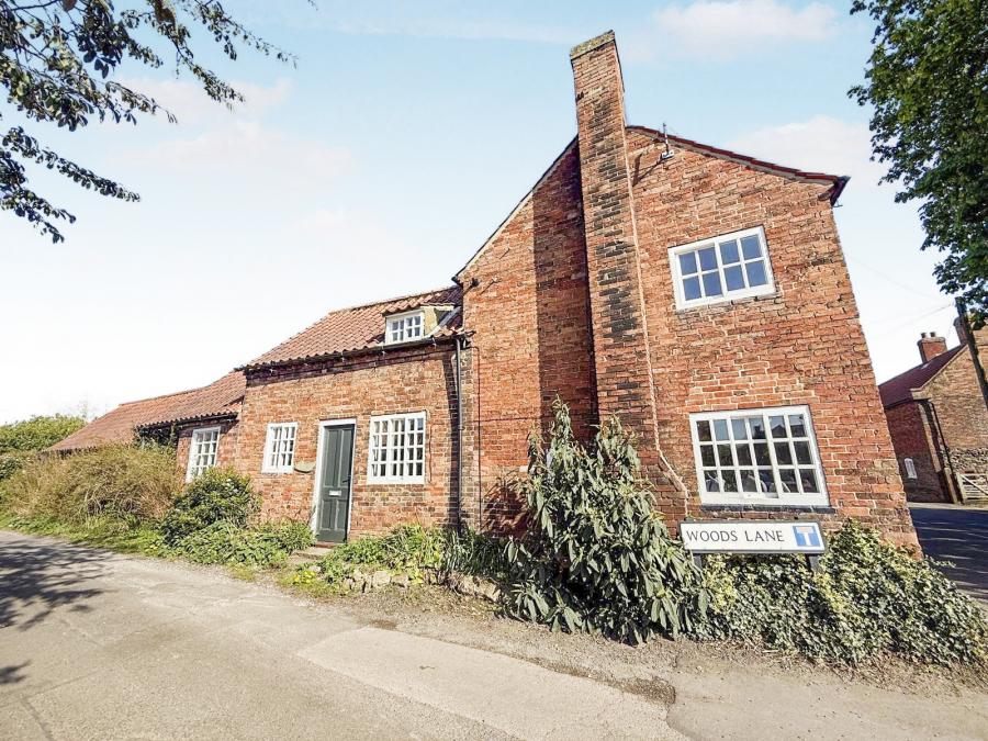House Woods Lane in Calverton