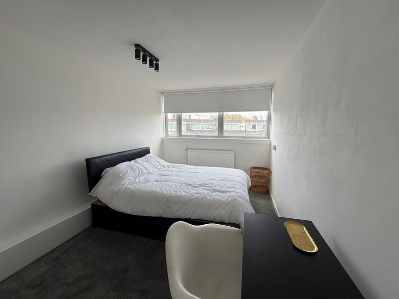 Flat Compton Street in Greater London