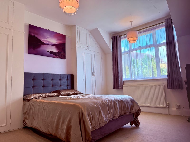 Room Westwell Road in Greater London