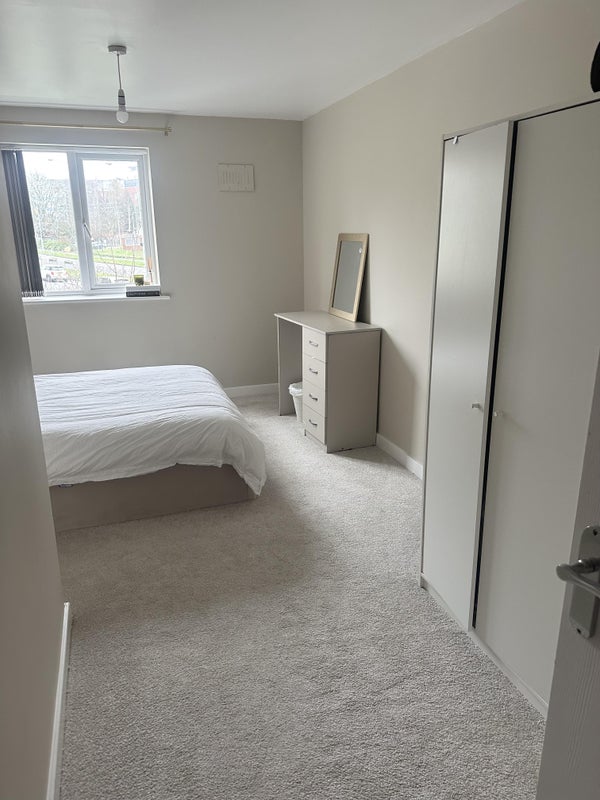 Room Springmeadow Road in Birmingham