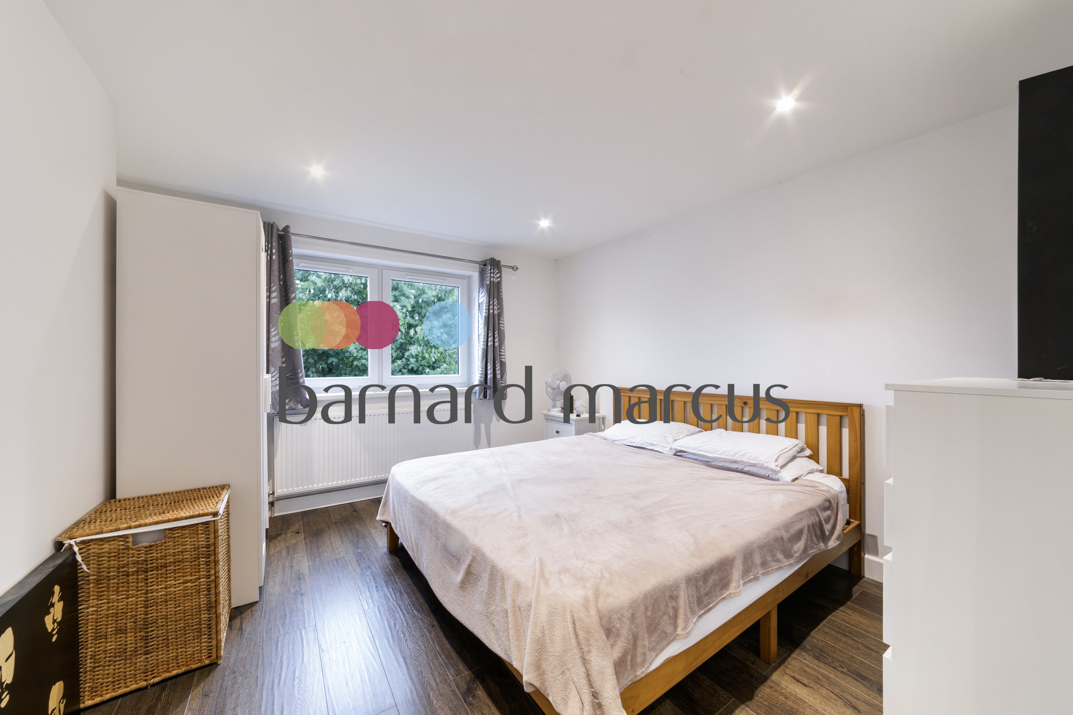 Flat Bedford Place in Greater London