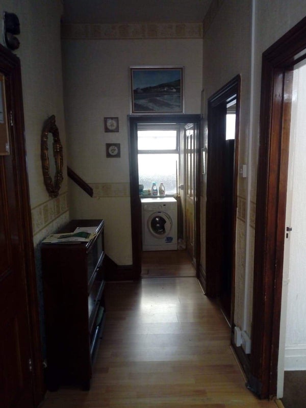 Room Angus Street in Cardiff