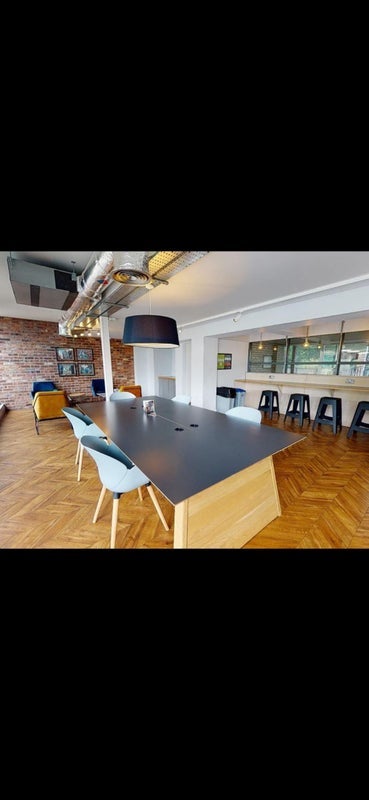 Room Hathersage Road in Manchester