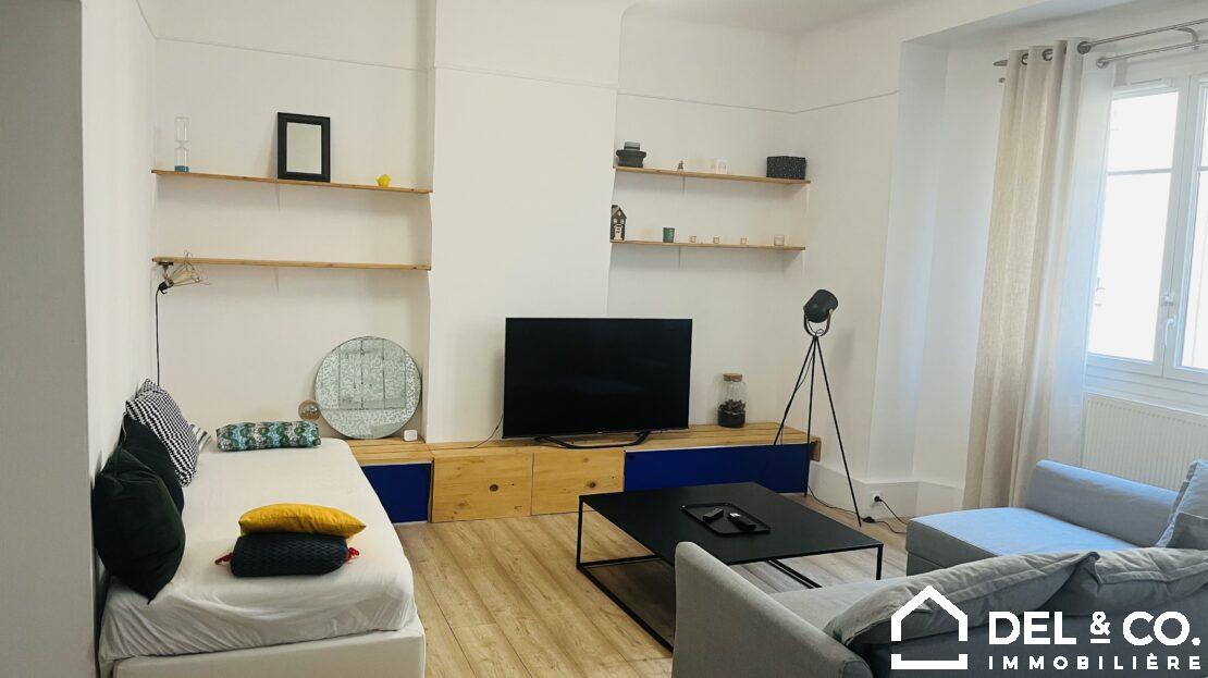 Flat Rue Du Marechal Fayolle in Marseille