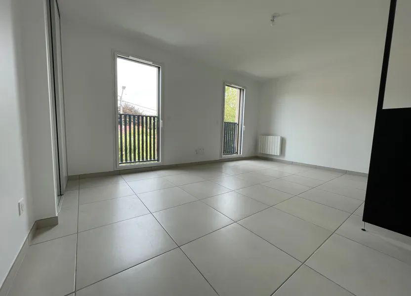 Flat Rue Victor Hugo in Neuville-sur-Saône