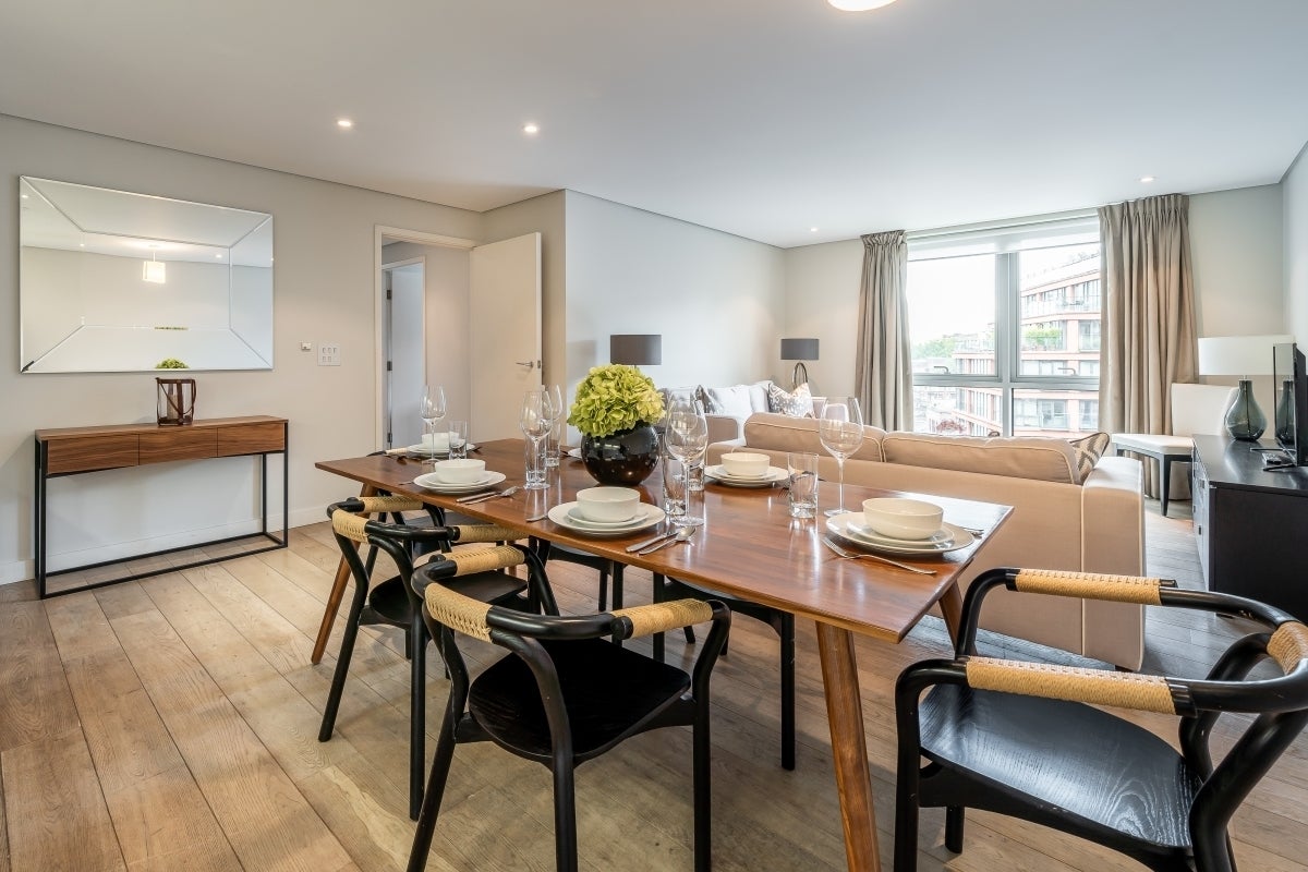 Flat Merchant Square in City of Westminster