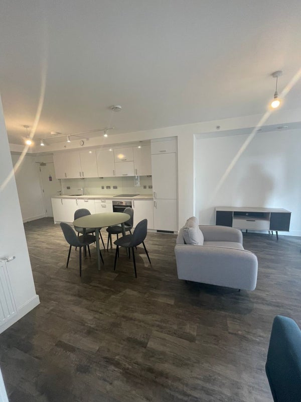 Room North Periphery in Greater London