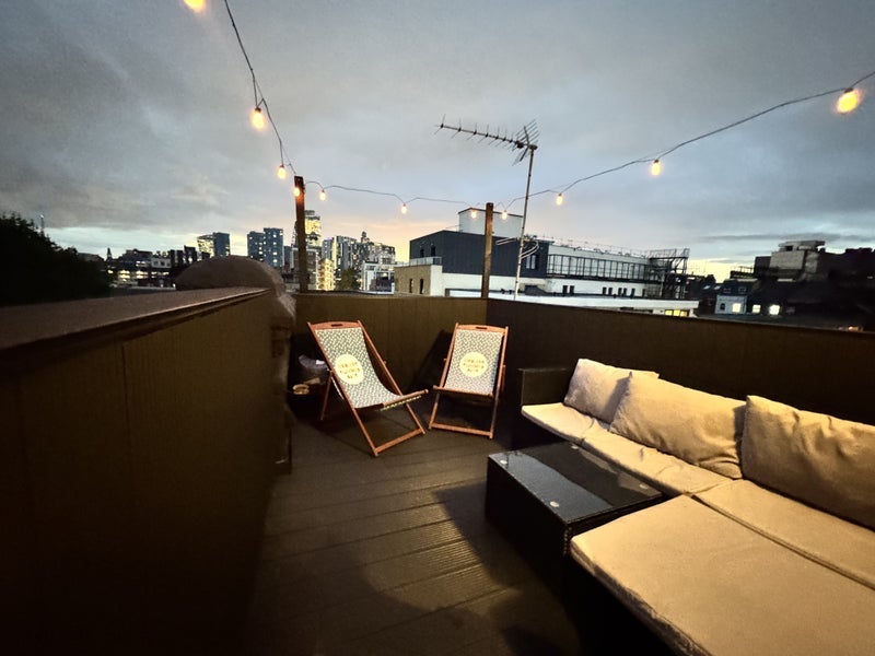 Room Sly Street in Greater London