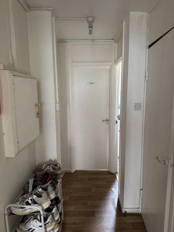 Room Downham Road in Greater London