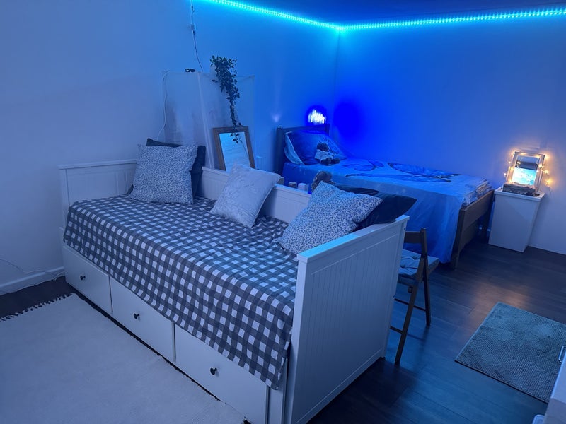 Room Moorside Road in Greater London