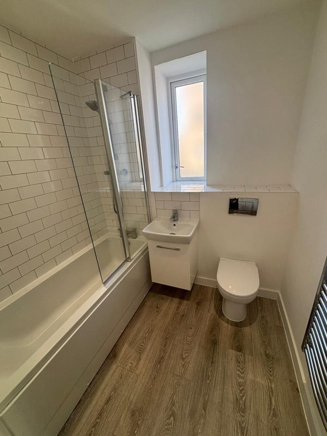 Flat Lucas Circus in Birmingham