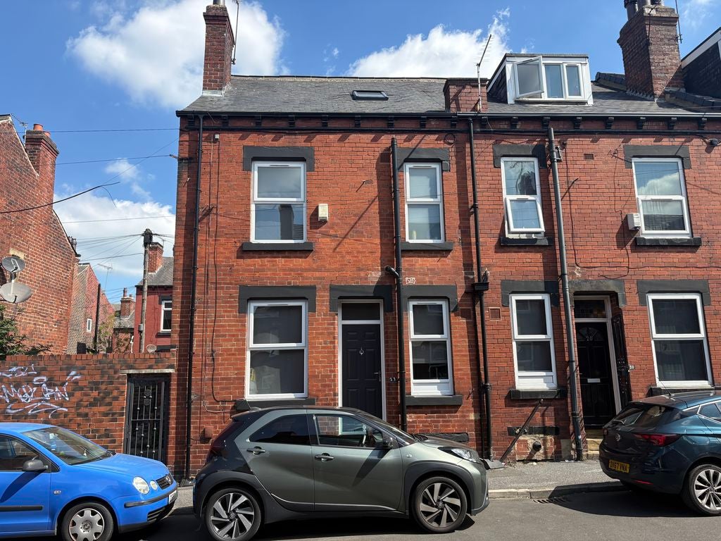 House Harold Grove in Leeds