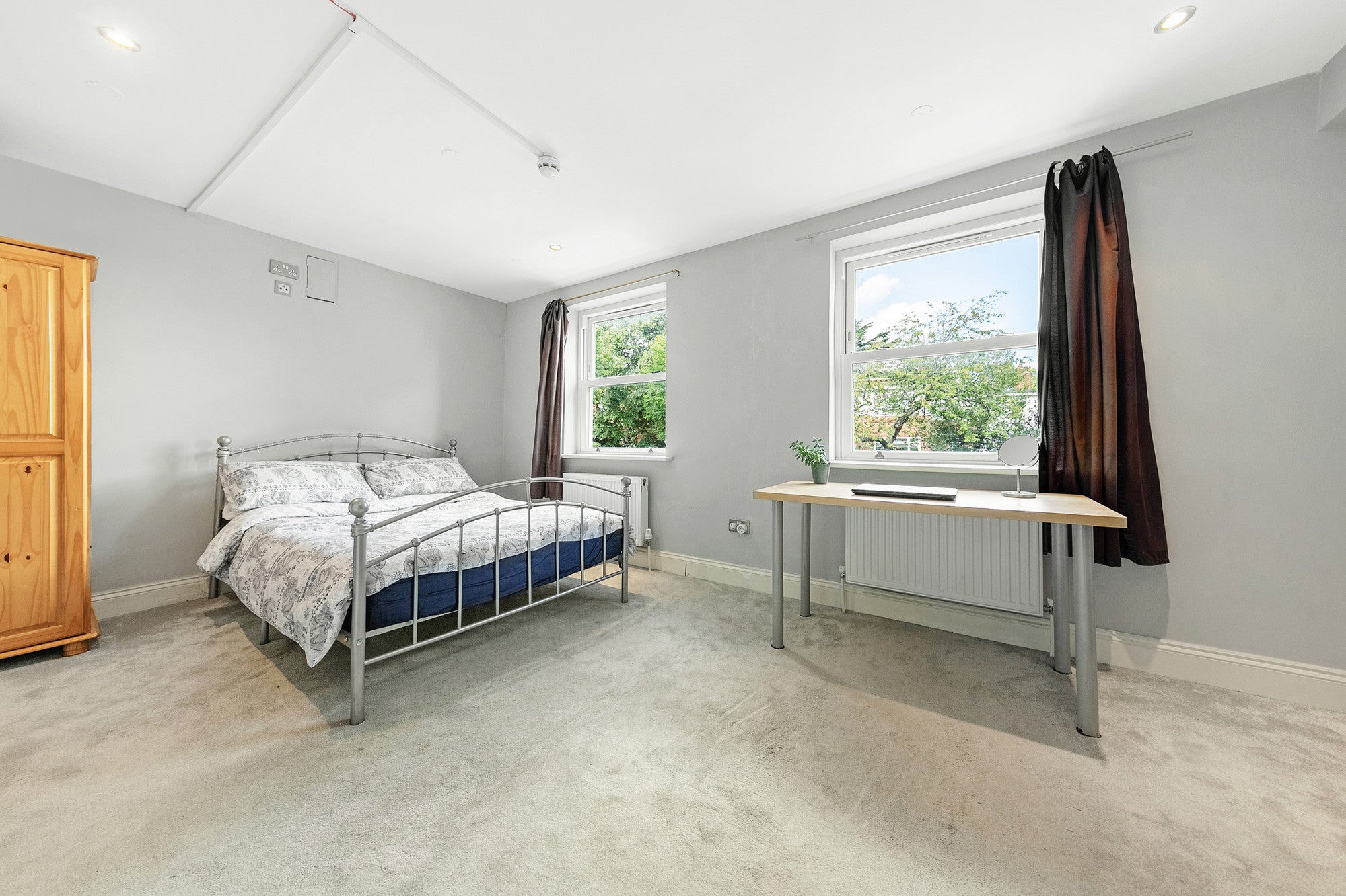 Room Castlebar Park in Greater London