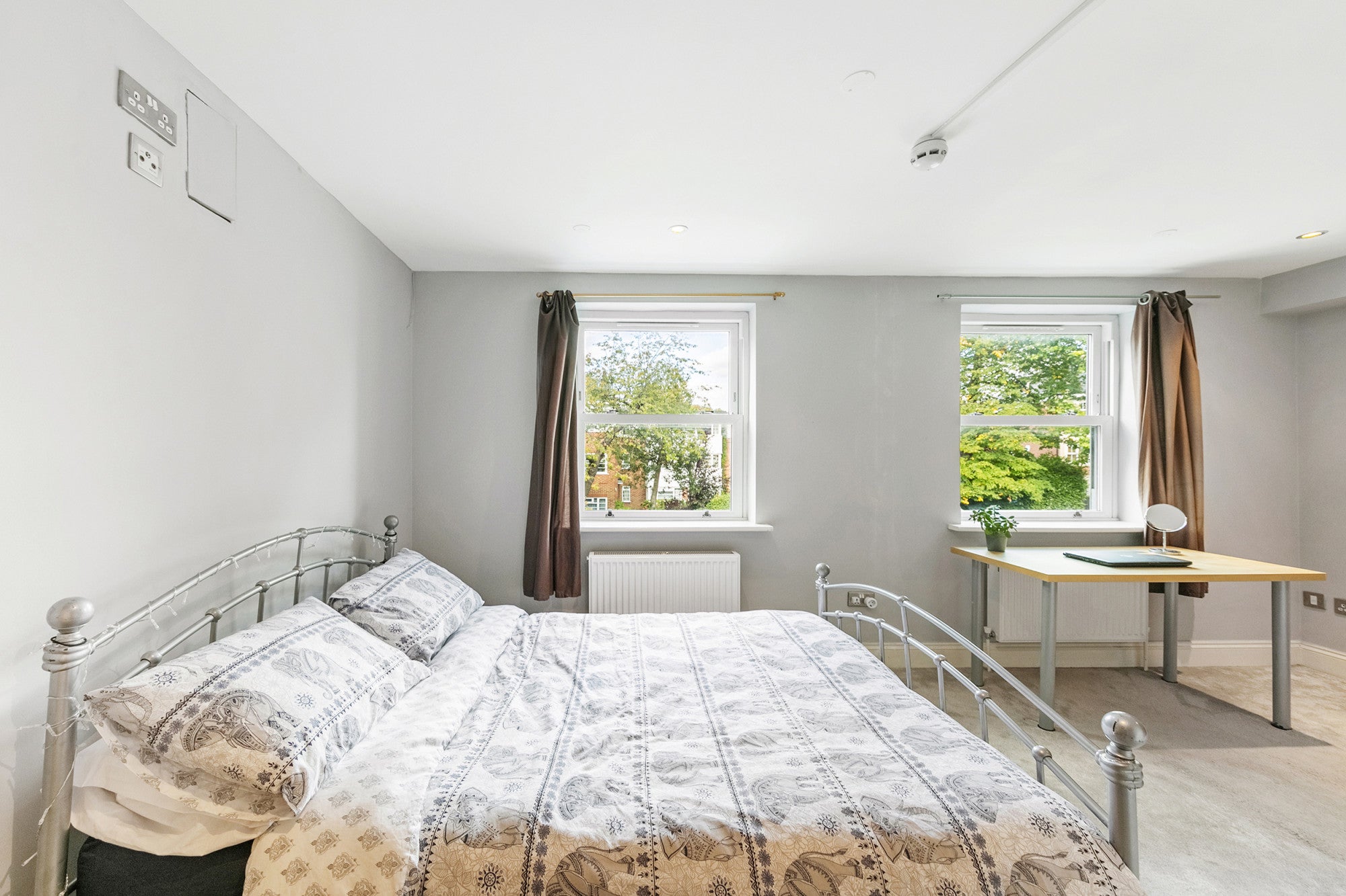 Room Castlebar Park in Greater London