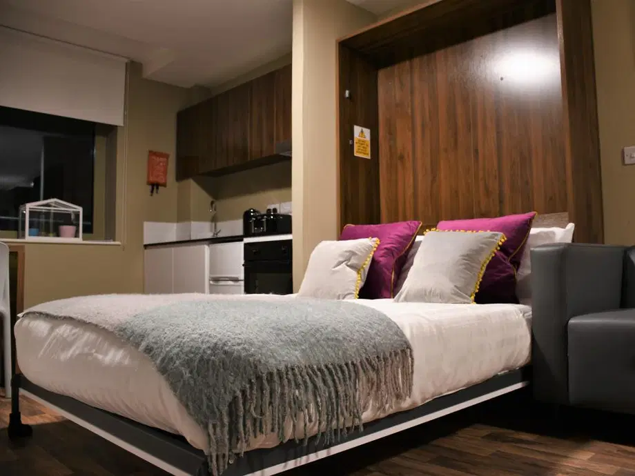 Flat Pembroke Place in Liverpool