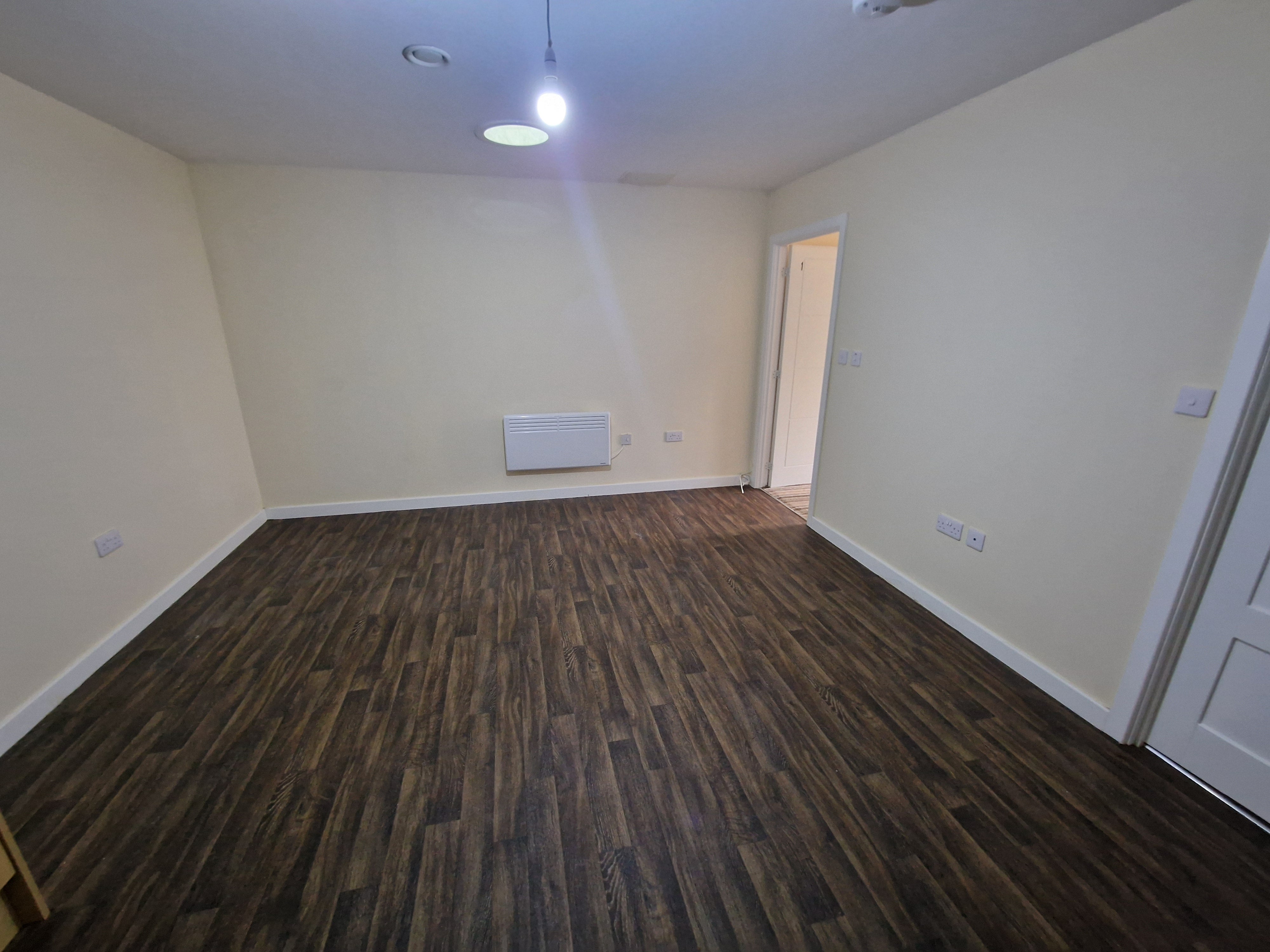 Flat Coster Avenue in London