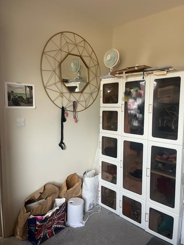 Flat Clapham Road in Greater London