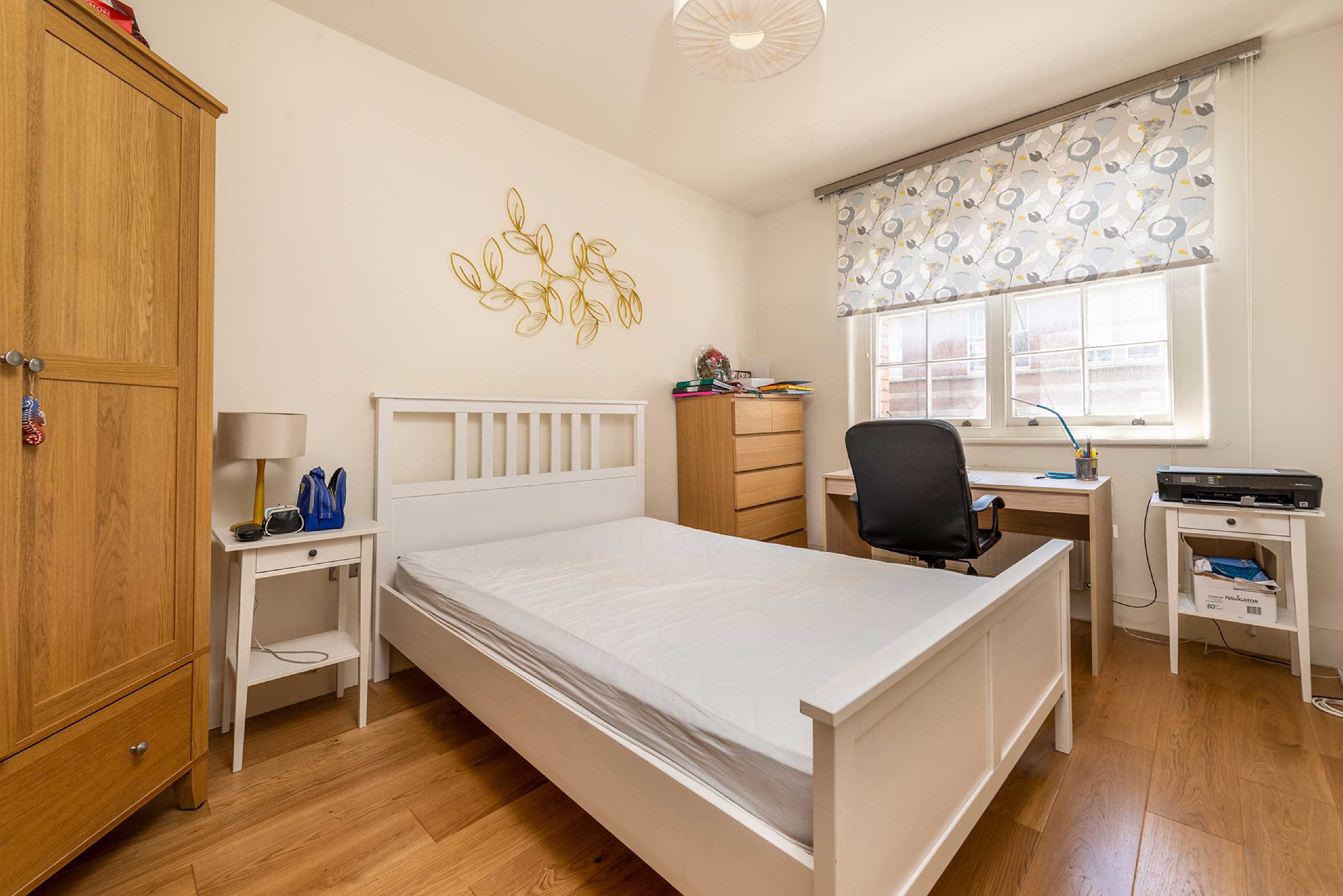 Flat Judd Street in Greater London