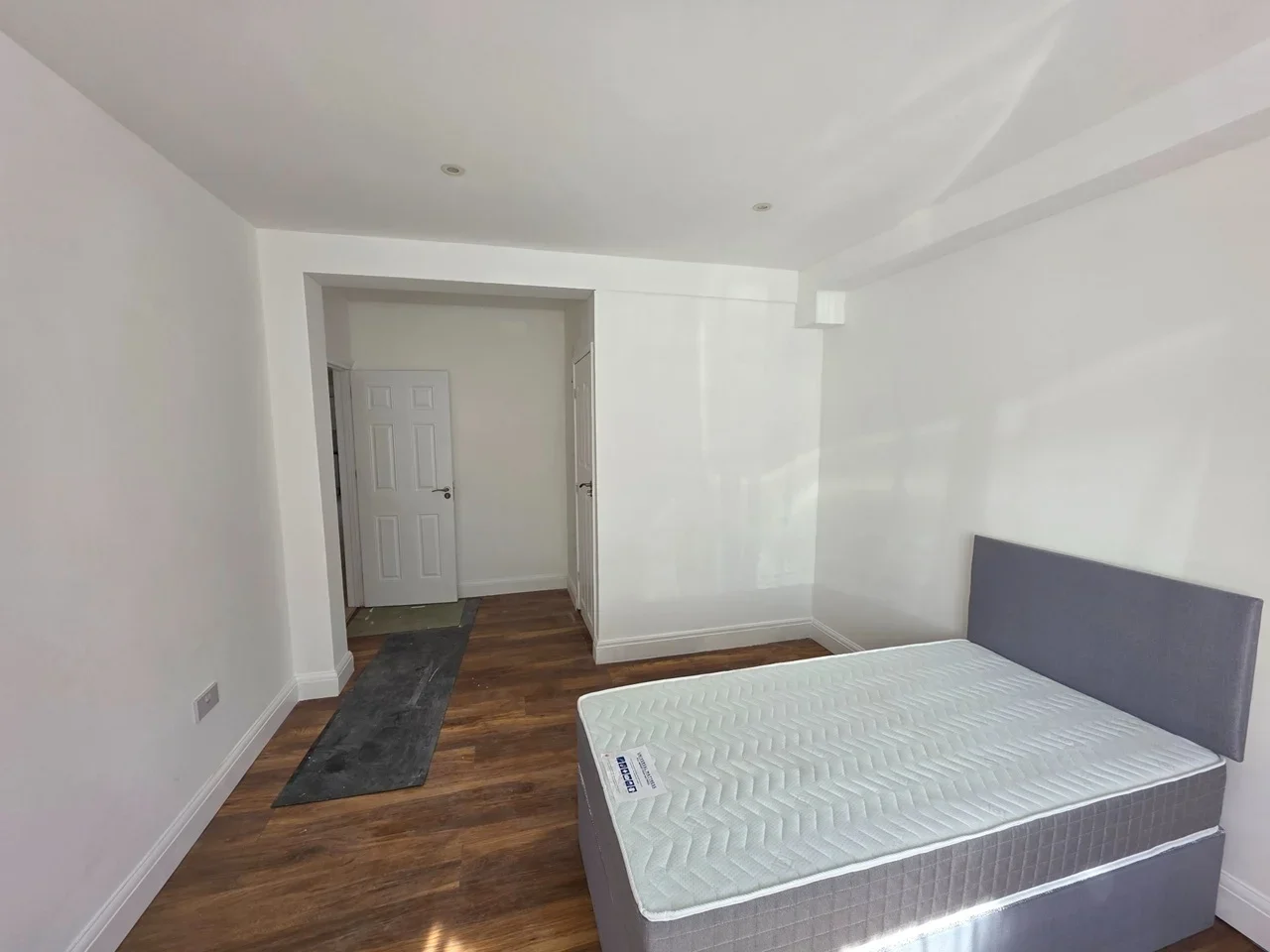 Room Bideford Avenue in Greater London