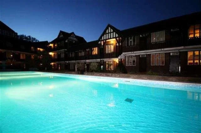 Flat Tudor Close in Greater London