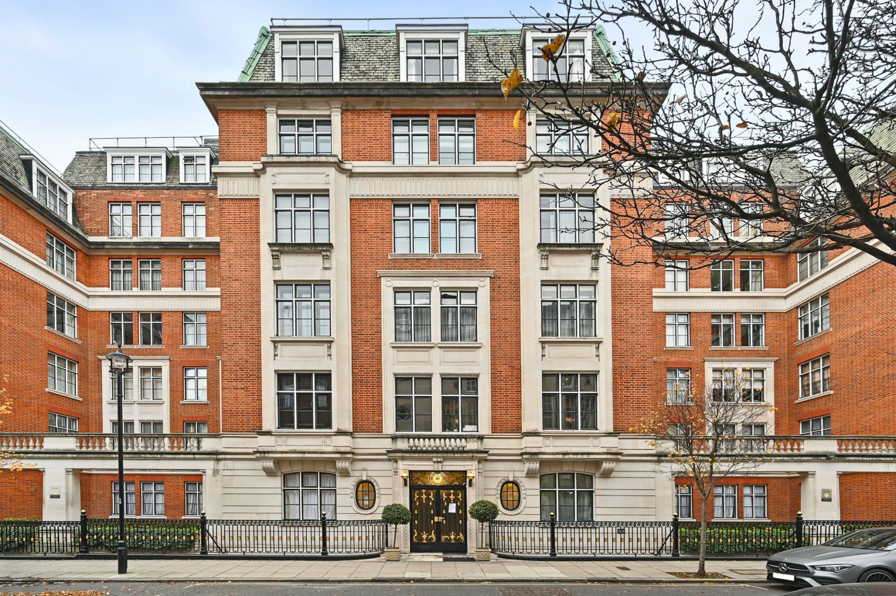 Flat Hallam Street in City of Westminster