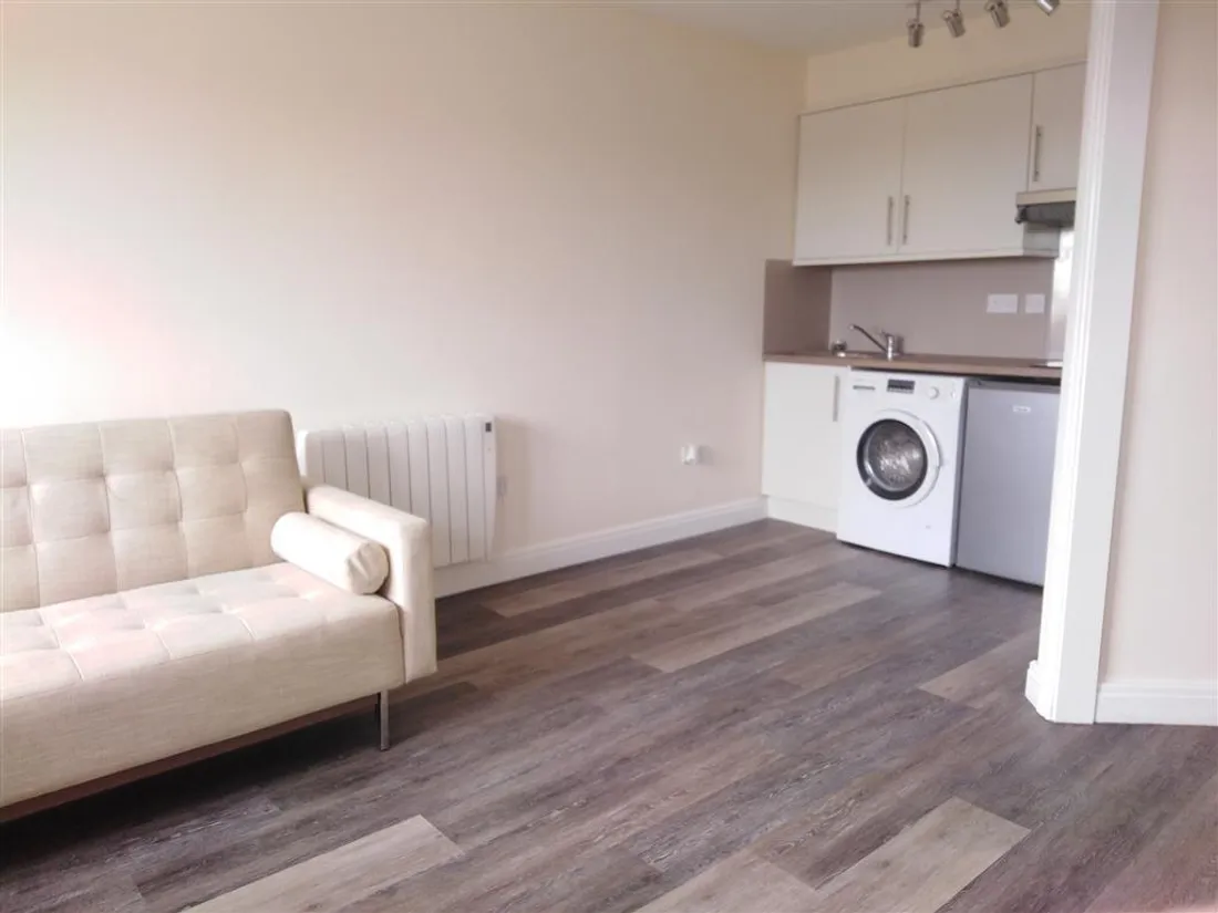 Flat Wern Terrace in Swansea