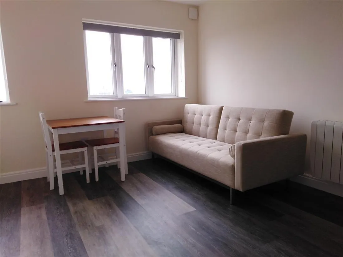 Flat Wern Terrace in Swansea