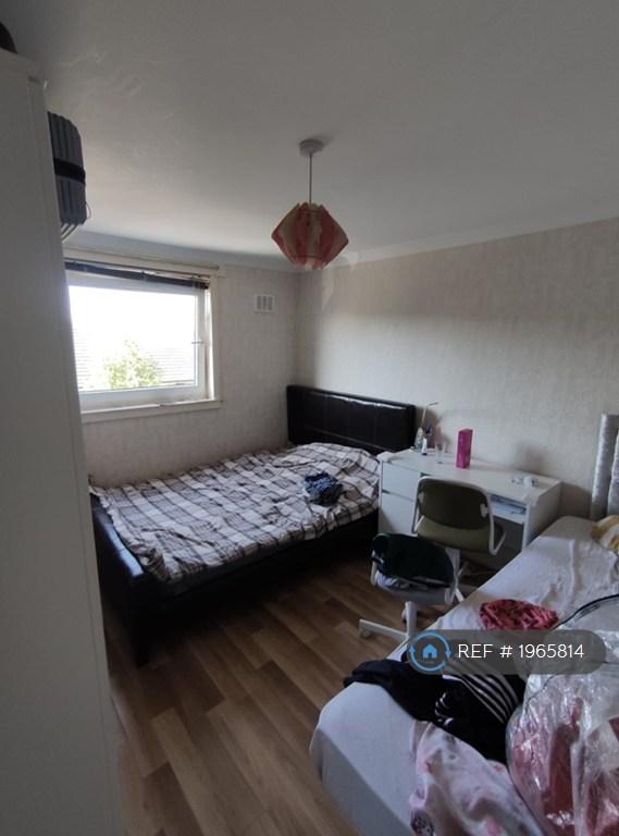 Flat Rosemount Street in Glasgow