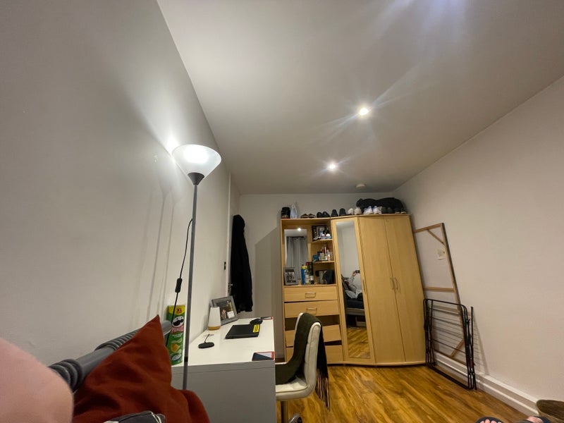 Room Stepney Way in Greater London