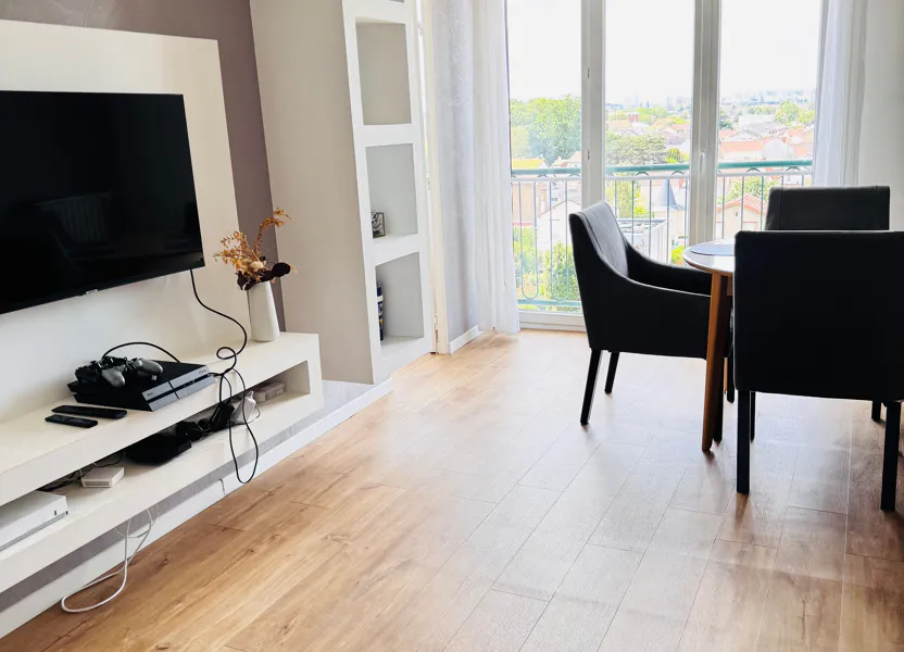 Appartement Allée Danielle Casanova à Les Pavillons-sous-Bois