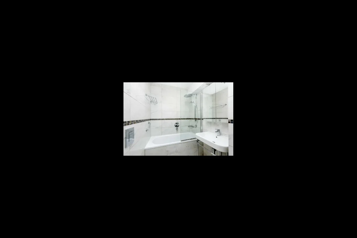 Flat Aspley House Driveway in City of Westminster