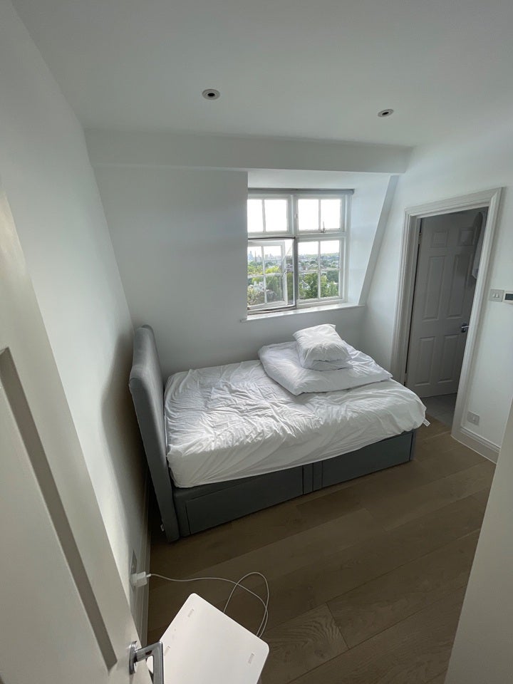 Flat Aspley House Driveway in City of Westminster