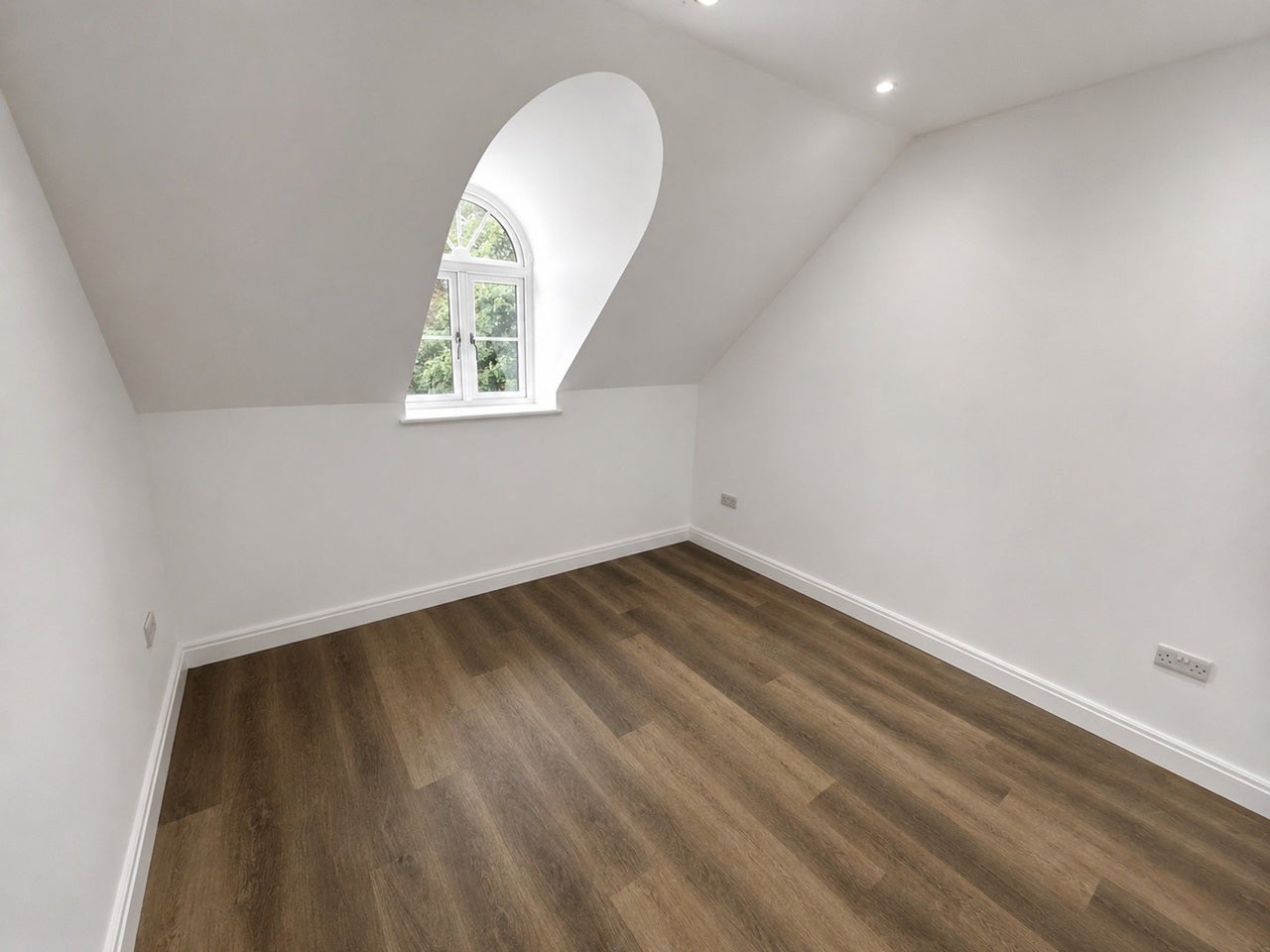 Flat Waverley Road in Bristol