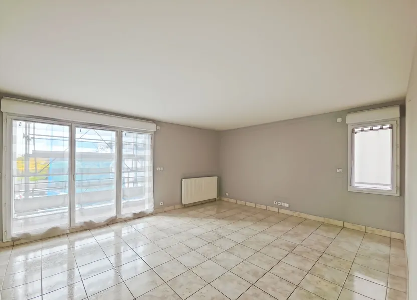 Flat Rue des Droits de l'Enfant in Fleury-les-Aubrais