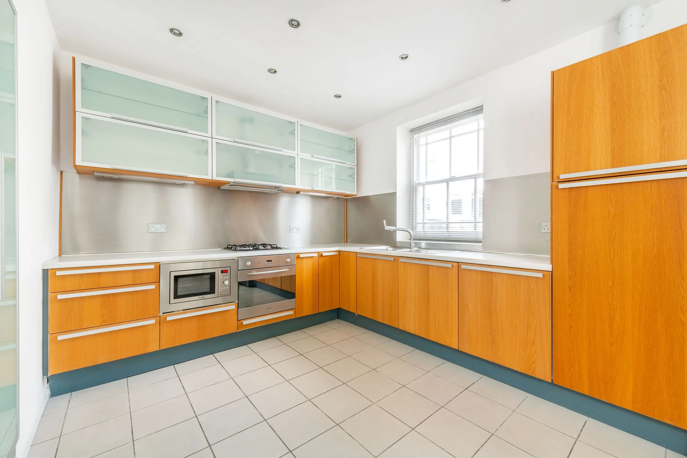 House Kensington Place in Greater London
