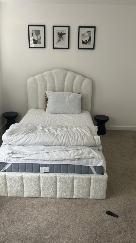 Room Lasswade Road in City of Edinburgh