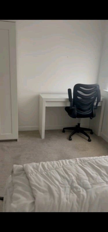 Room Lasswade Road in City of Edinburgh