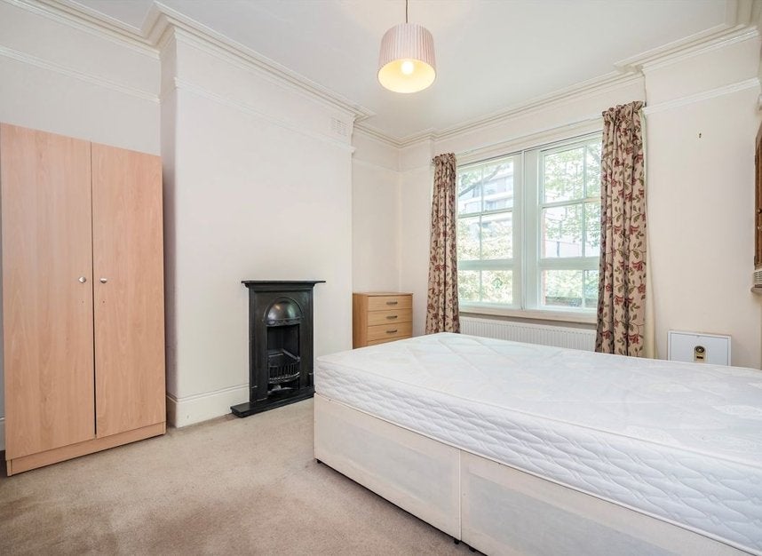 Flat Avonmore Road in Greater London