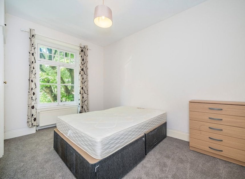 Flat Avonmore Road in Greater London