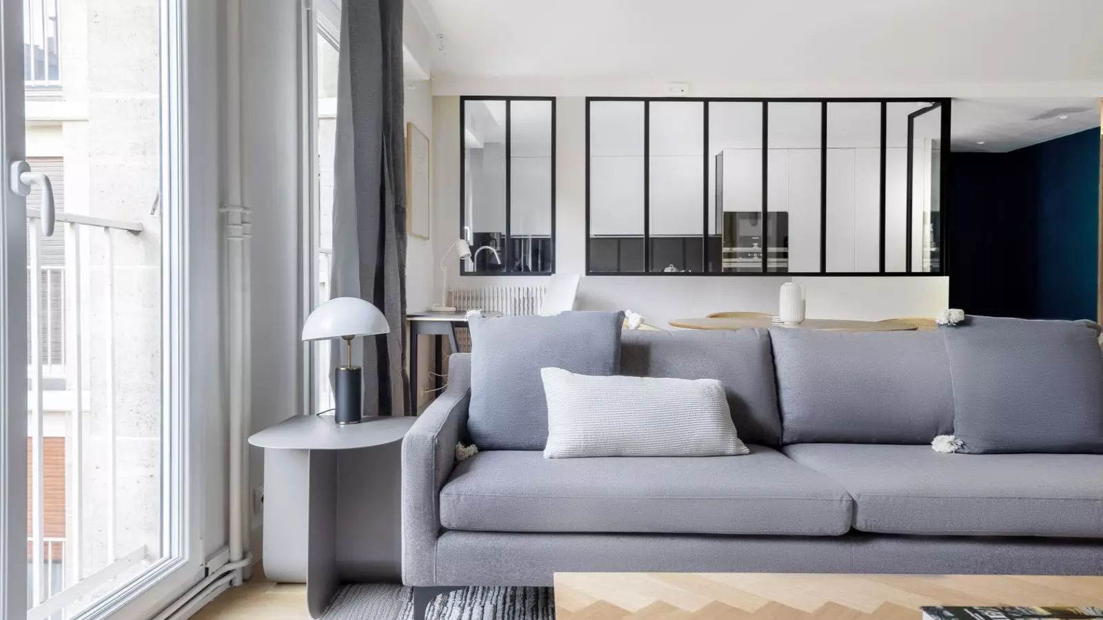 Flat Rue Guersant in Paris