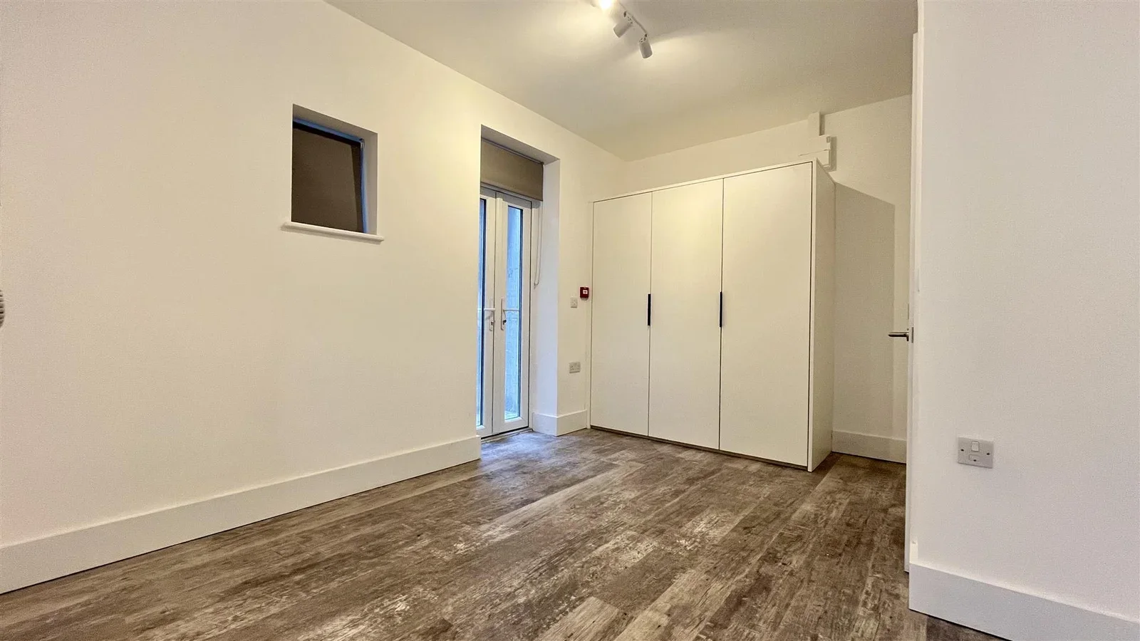 Room Langley Park Road in Greater London